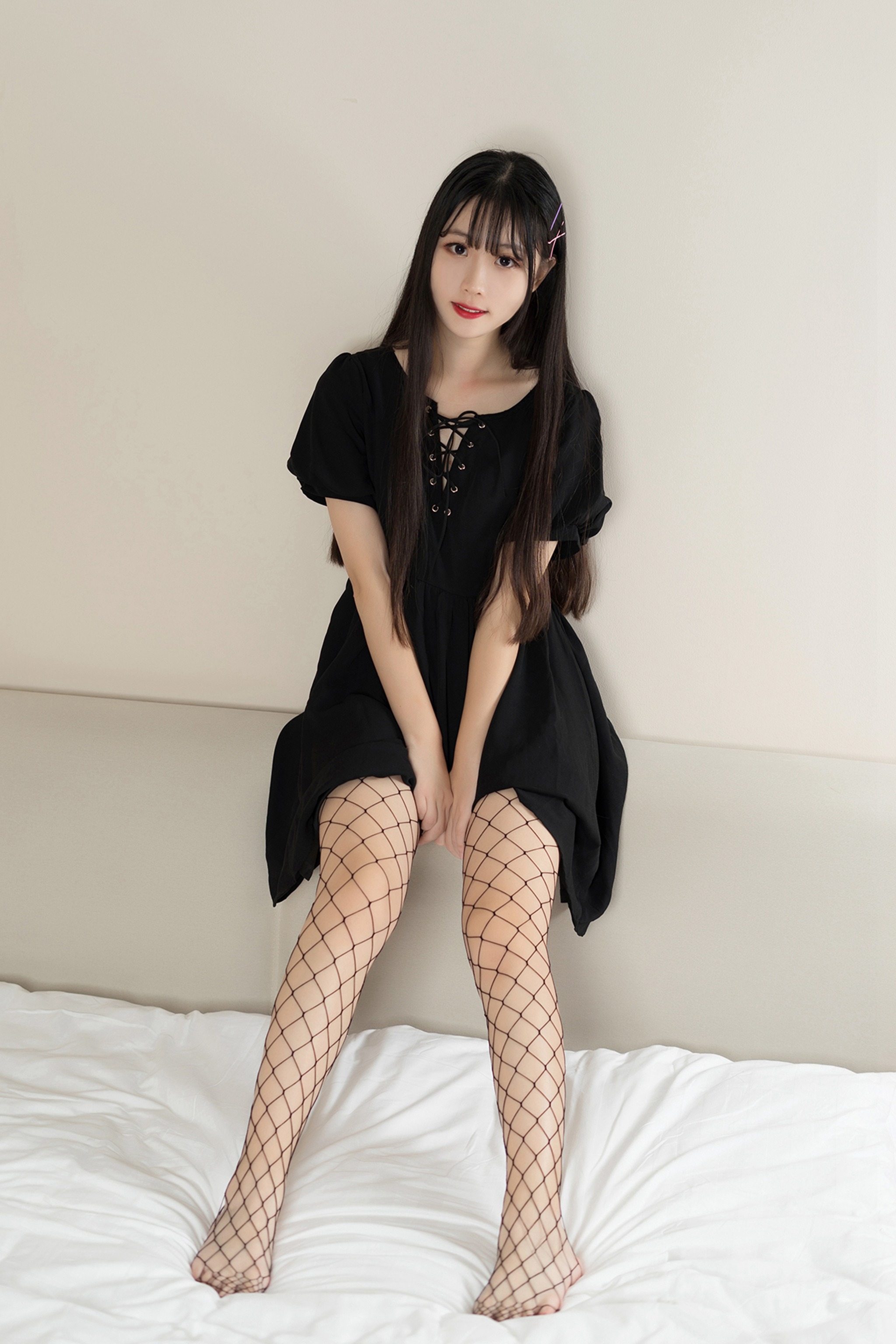 图片[1]-风之领域 – NO.115 黑衣大网袜 [40P]-XikXak